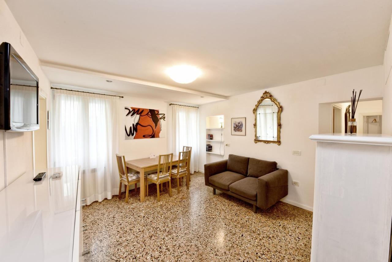 True Venice 2 Bedrooms In The Heart Of Castello Venedig Exterior foto