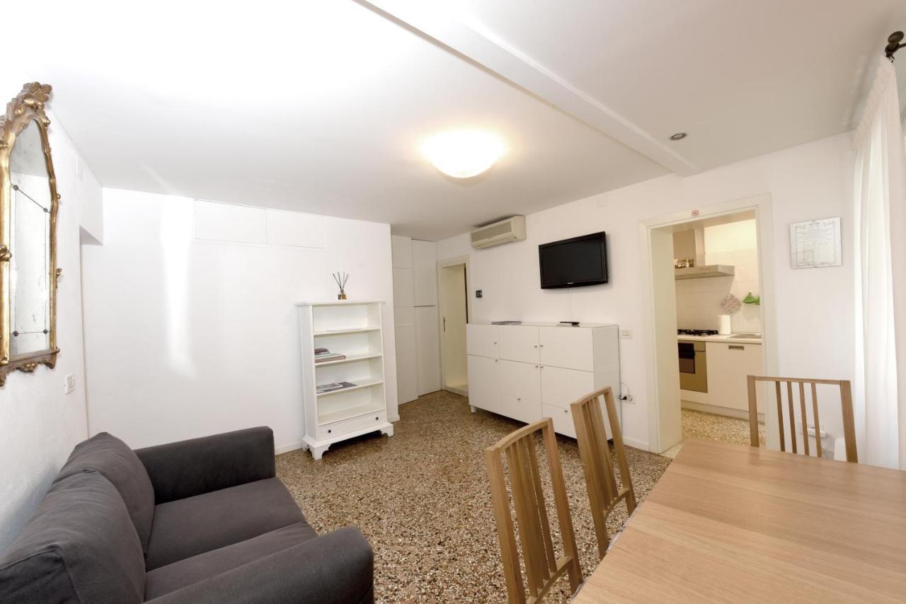 True Venice 2 Bedrooms In The Heart Of Castello Venedig Exterior foto